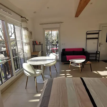 La Casa Mia - Neuf - Clim - Balcon - Wifi - Parking - Equipe - Confort - Proche Plages Et Commerces Lägenhet Fréjus